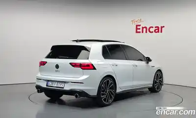 Volkswagen Golf 2024 2.0 автомат (гидро), миниатюра 2