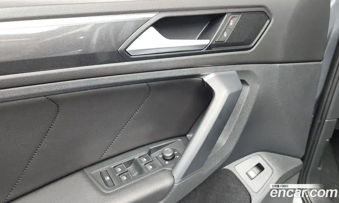 Volkswagen Tiguan 2020 2.0 автомат (гидро), фото 26