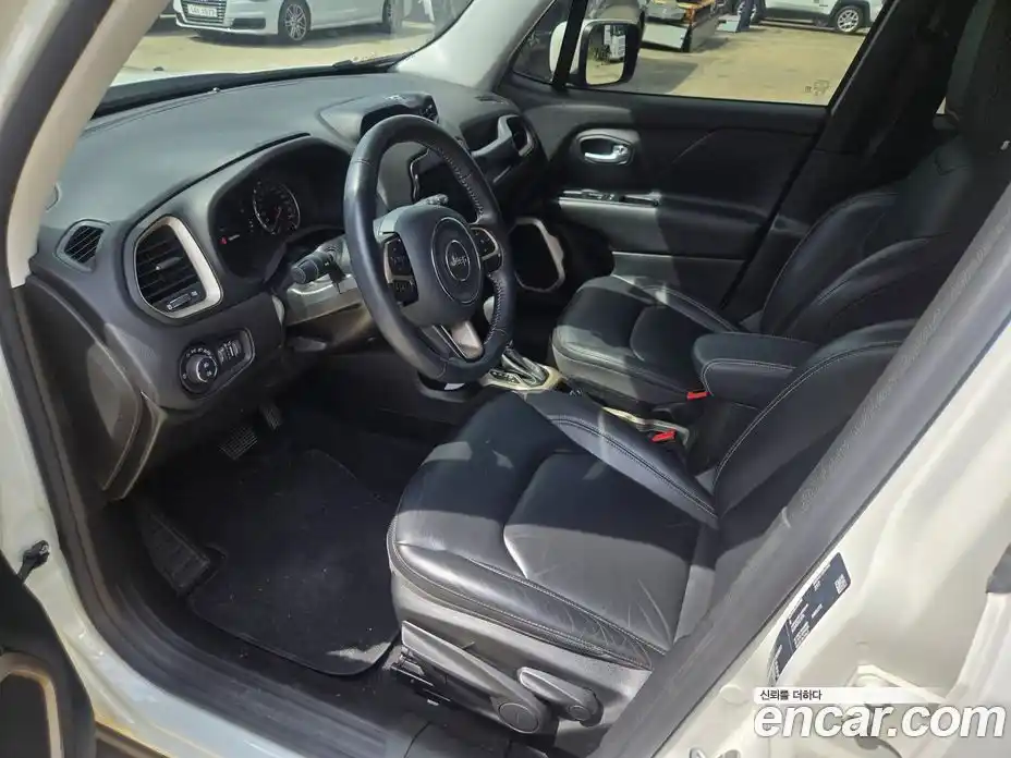 Jeep Renegade 2017 2.4 автомат (гидро), фото 10