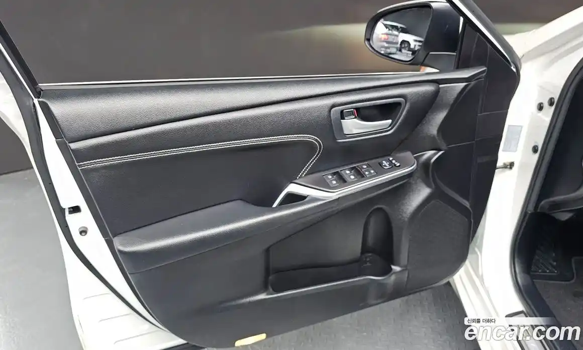 Toyota Camry 2016 2.5 автомат (гидро), фото 13 Toyota Camry 2016 2.5 автомат (гидро), фото 13