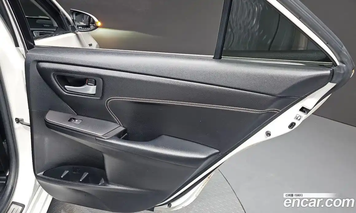 Toyota Camry 2016 2.5 автомат (гидро), фото 27 Toyota Camry 2016 2.5 автомат (гидро), фото 27