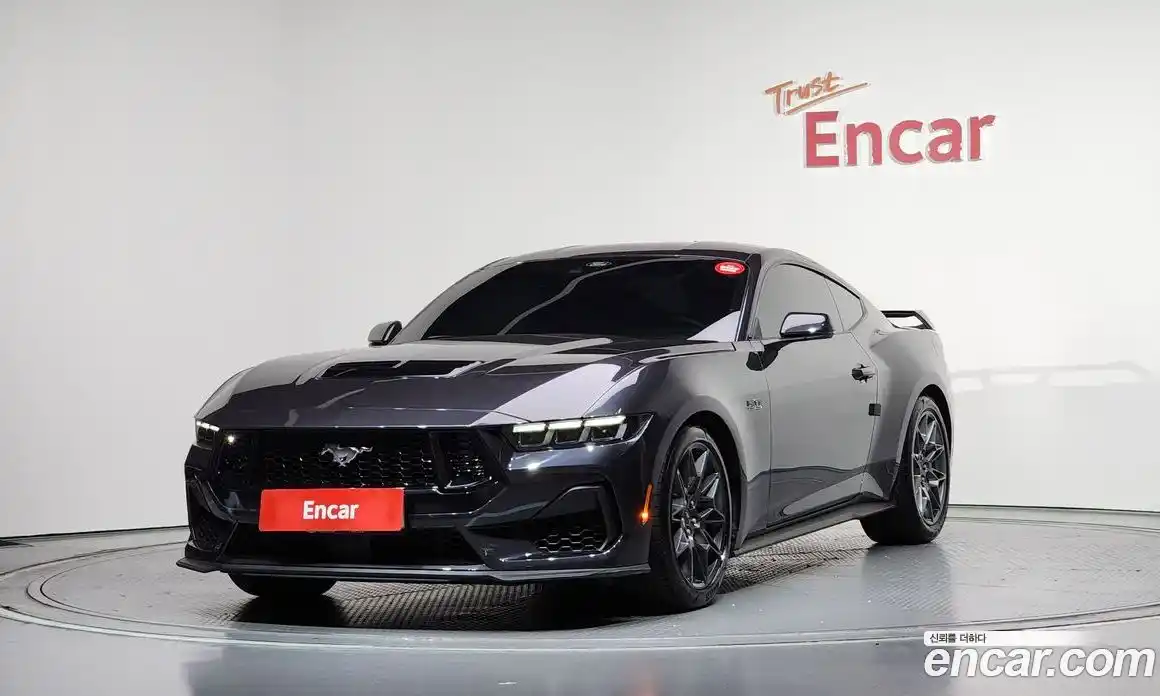 Ford Mustang 2024 5.0 автомат (гидро), фото 1