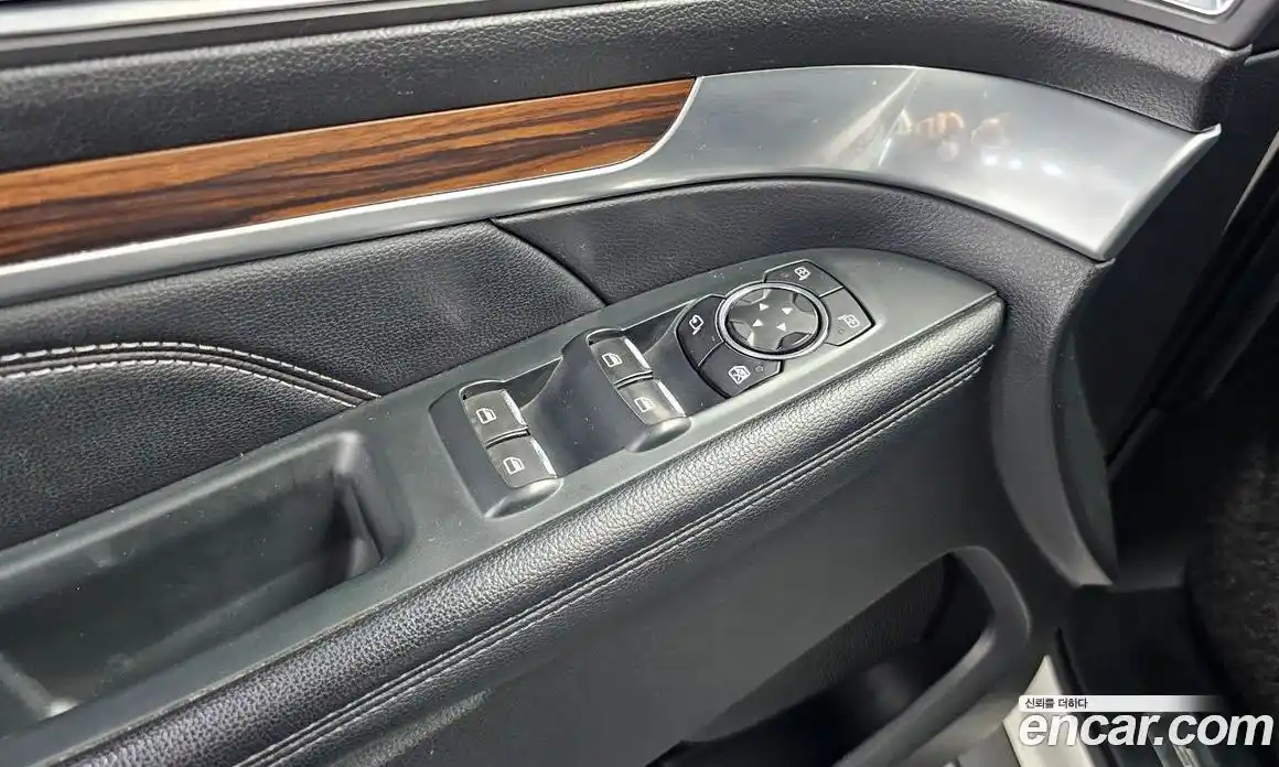 Ford Explorer 2019 2.3 автомат (гидро), фото 19