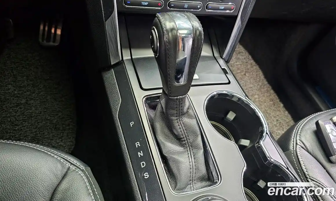 Ford Explorer 2019 2.3 автомат (гидро), фото 9