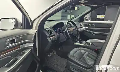 Ford Explorer 2019 2.3 автомат (гидро), миниатюра 10