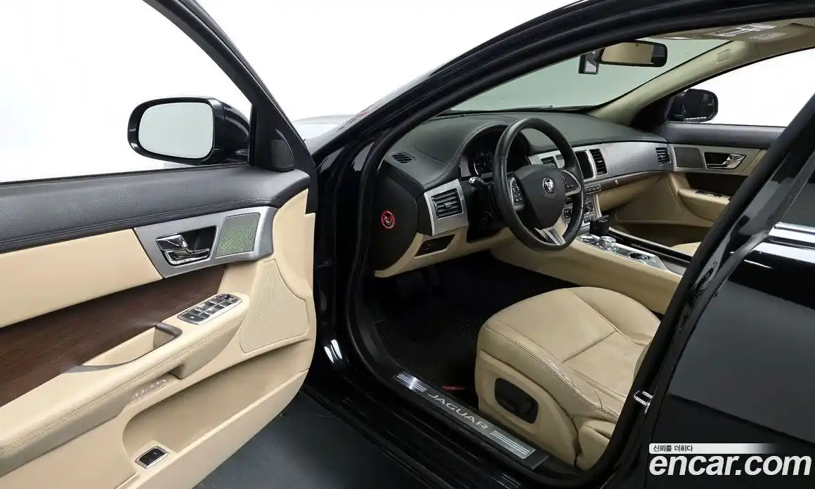 Jaguar XF 2015 3.0 автомат (гидро), фото 10 Jaguar XF 2015 3.0 автомат (гидро), фото 10