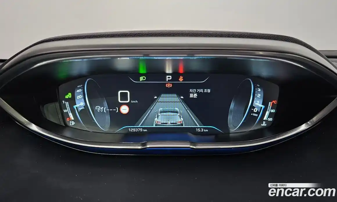 Peugeot 3008 2019 2.0 автомат (гидро), фото 11