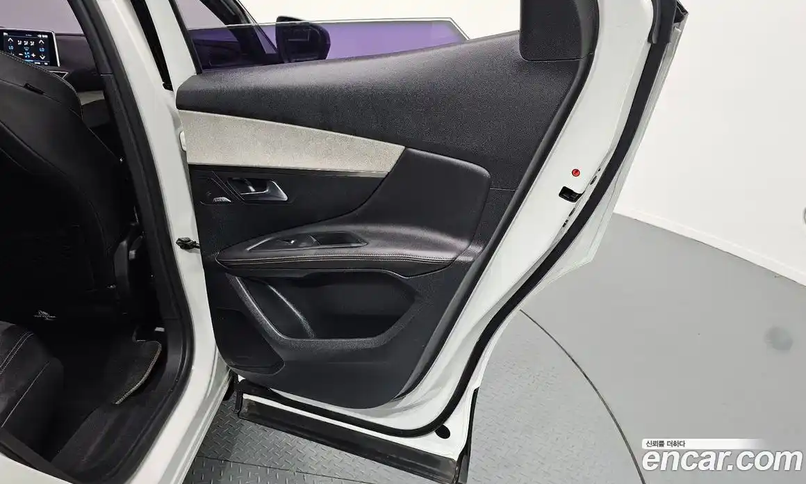 Peugeot 3008 2019 2.0 автомат (гидро), фото 15