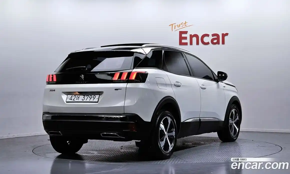 Peugeot 3008 2019 2.0 автомат (гидро), фото 2