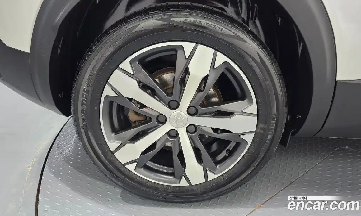 Peugeot 3008 2019 2.0 автомат (гидро), фото 5