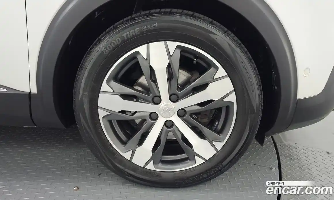 Peugeot 3008 2019 2.0 автомат (гидро), фото 7