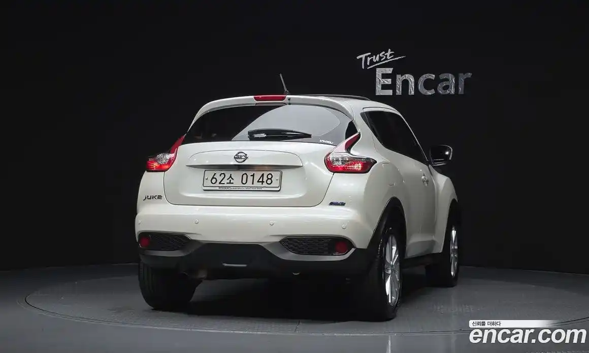 Nissan Juke 2016 1.6 автомат (гидро), фото 4 Nissan Juke 2016 1.6 автомат (гидро), фото 4