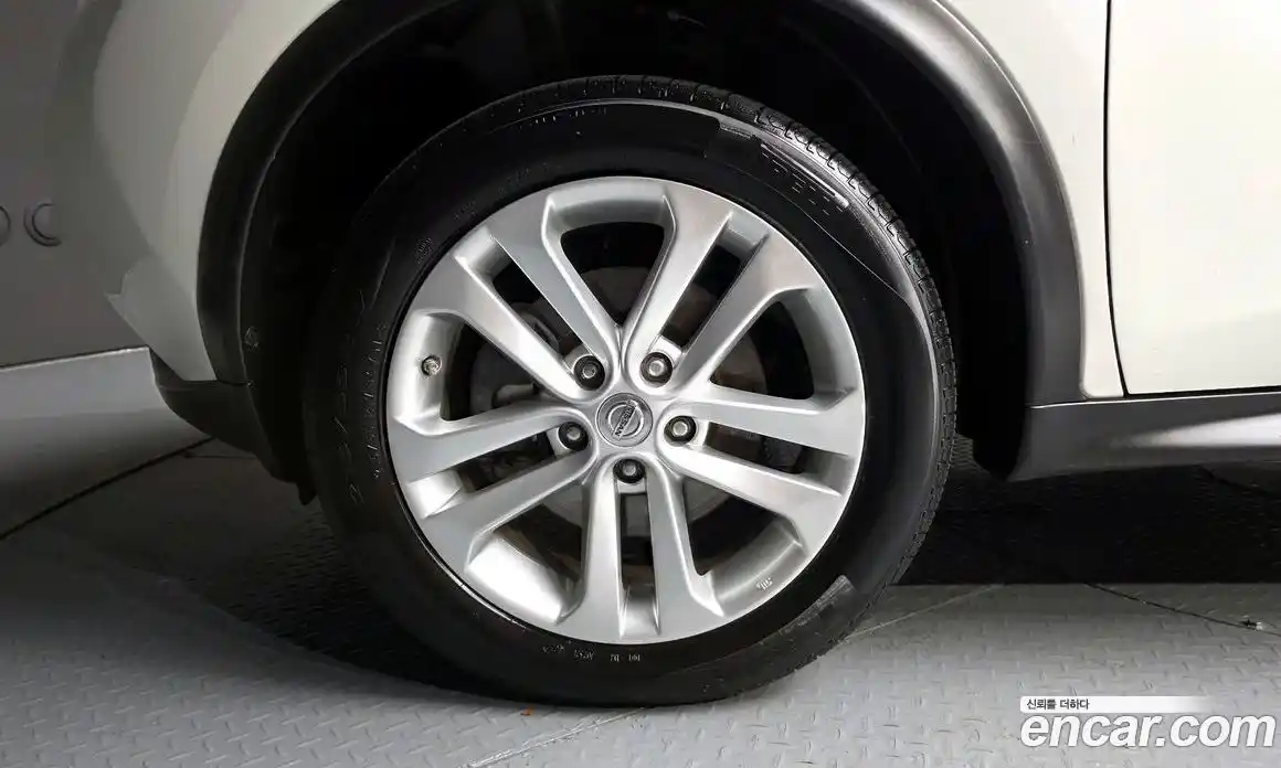 Nissan Juke 2016 1.6 автомат (гидро), фото 5 Nissan Juke 2016 1.6 автомат (гидро), фото 5