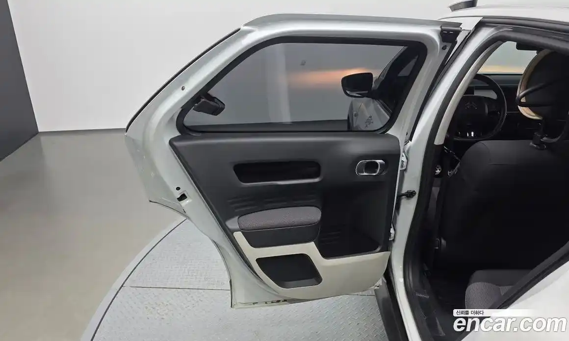 Citroen C4 Cactus 2018 1.6 автомат (гидро), фото 15 Citroen C4 Cactus 2018 1.6 автомат (гидро), фото 15