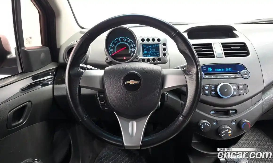 Chevrolet Spark 2012 1.0 автомат (гидро), фото 13