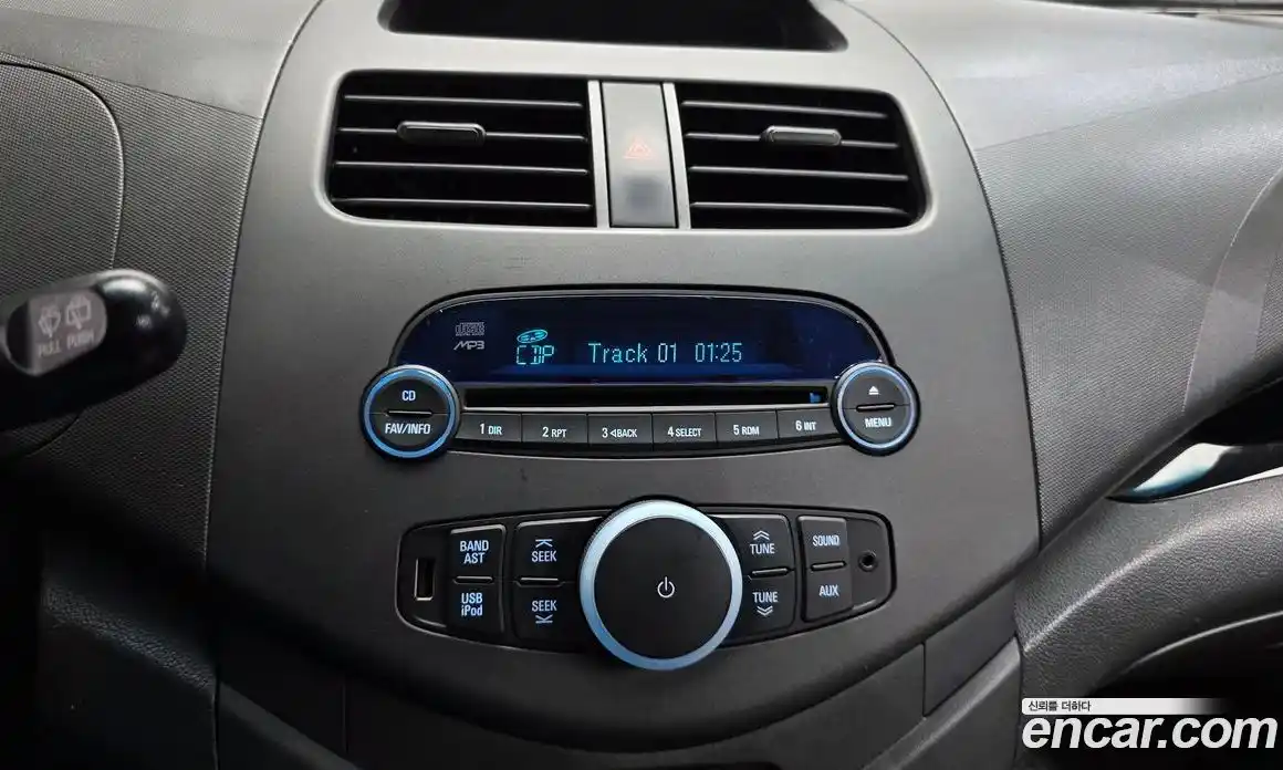 Chevrolet Spark 2012 1.0 автомат (гидро), фото 17