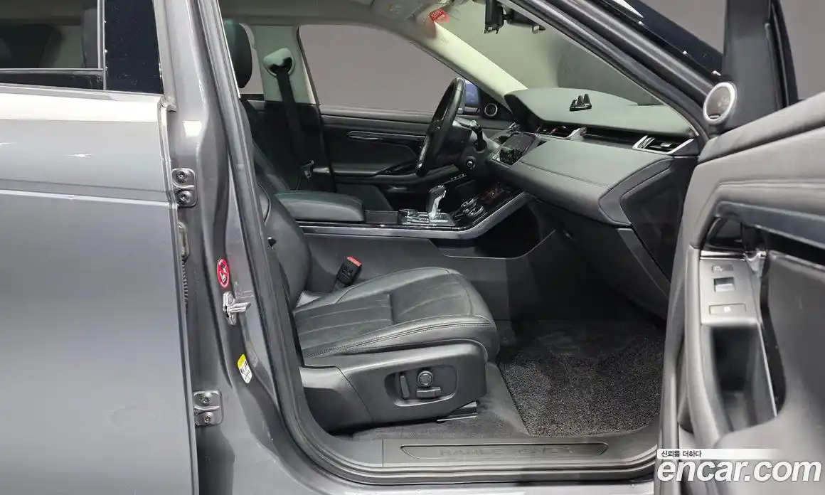 Land Rover Range Rover Evoque 2020 2.0 автомат (гидро), фото 11