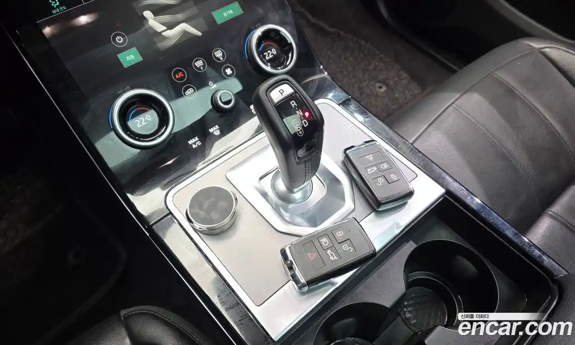 Land Rover Range Rover Evoque 2020 2.0 автомат (гидро), фото 9