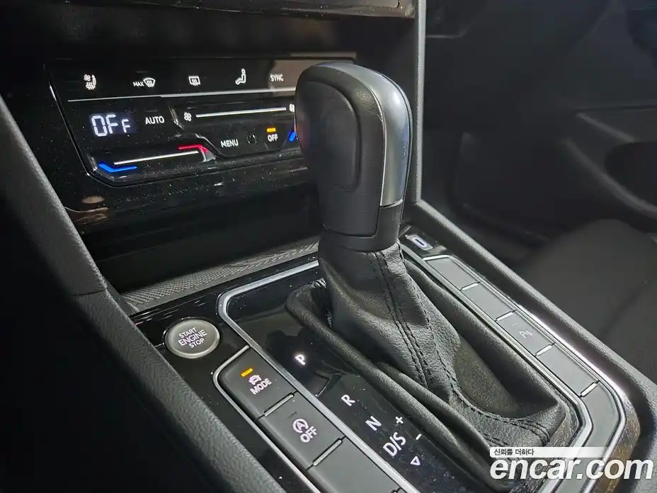 Volkswagen Passat 2022 2.0 автомат (гидро), фото 5