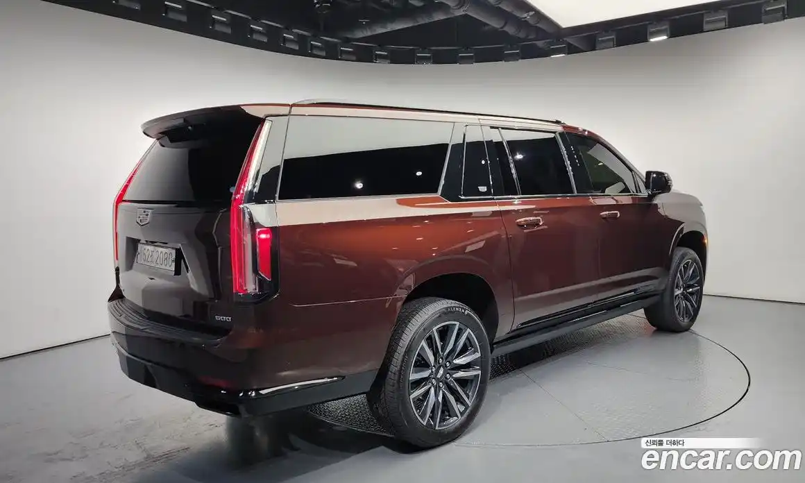 Cadillac Escalade 2022 6.2 автомат (гидро), фото 2 Cadillac Escalade 2022 6.2 автомат (гидро), фото 2