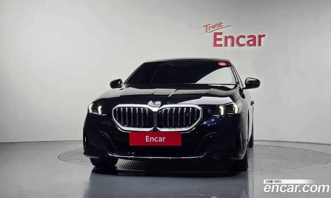 BMW i5 2023 0.2 автомат (гидро), фото 3