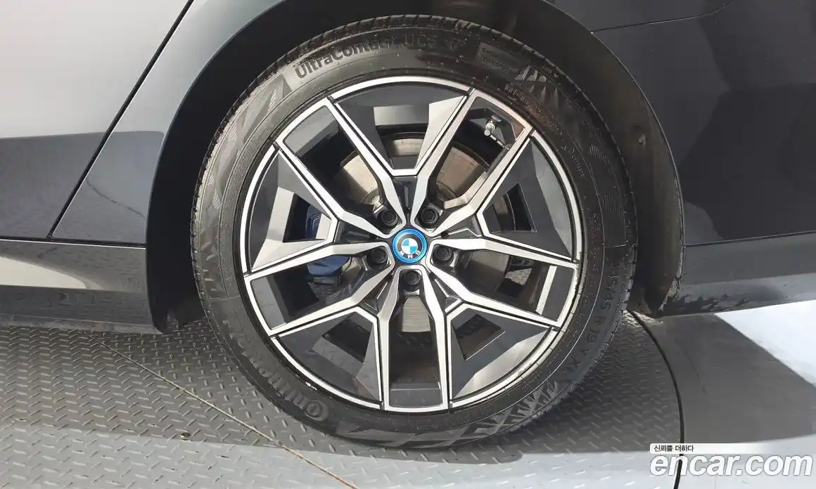 BMW i5 2023 0.2 автомат (гидро), фото 7