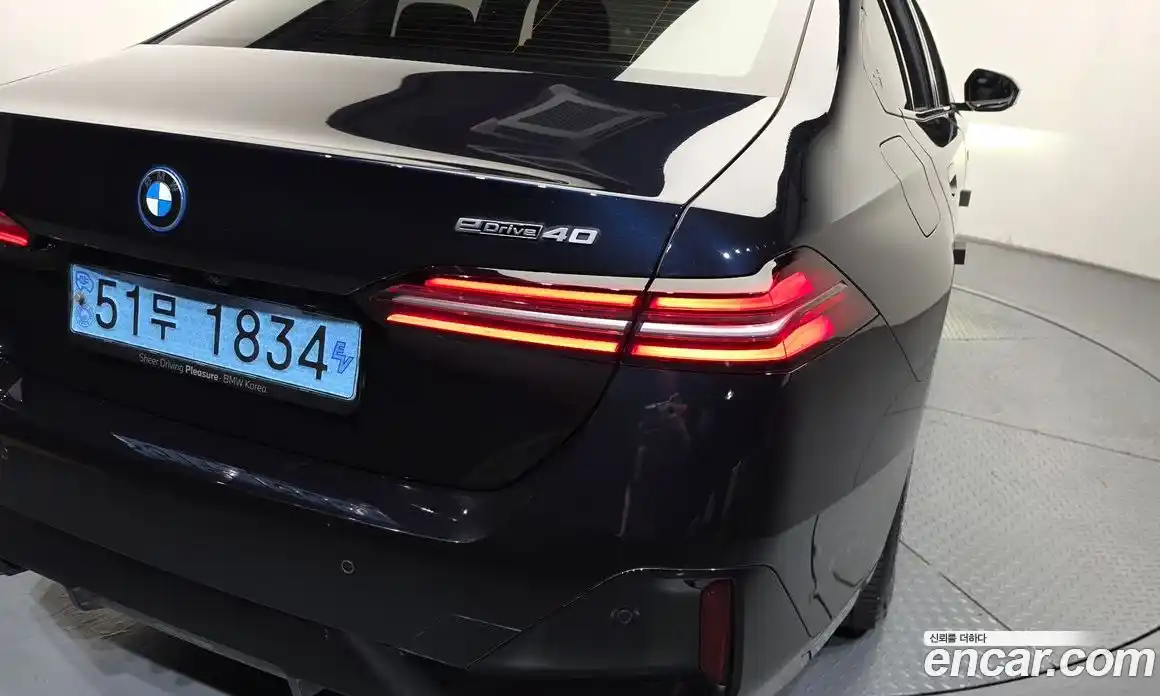 BMW i5 2023 0.2 автомат (гидро), фото 9