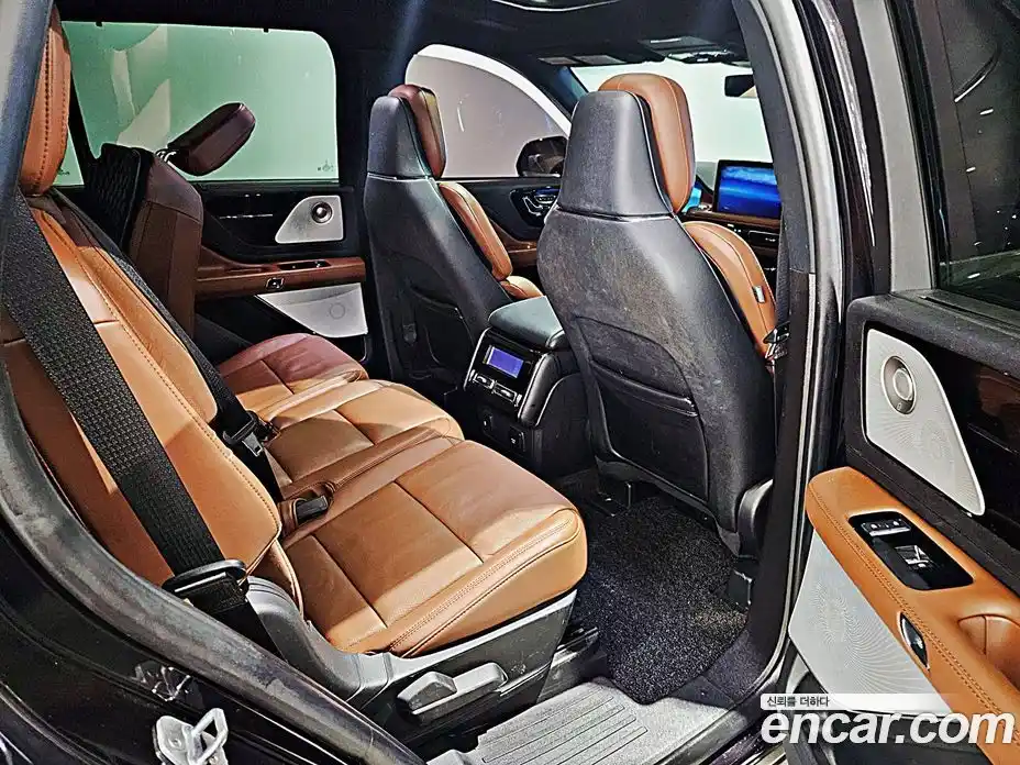 Lincoln Aviator 2023 3.0 автомат (гидро), фото 16 Lincoln Aviator 2023 3.0 автомат (гидро), фото 16