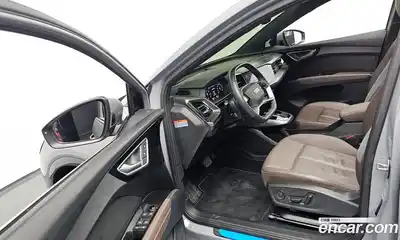 Audi Q4 e-tron 2023 0.2 автомат (гидро), миниатюра 10
