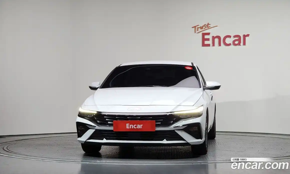 Hyundai Avante 2025 1.6 автомат (гидро), фото 3