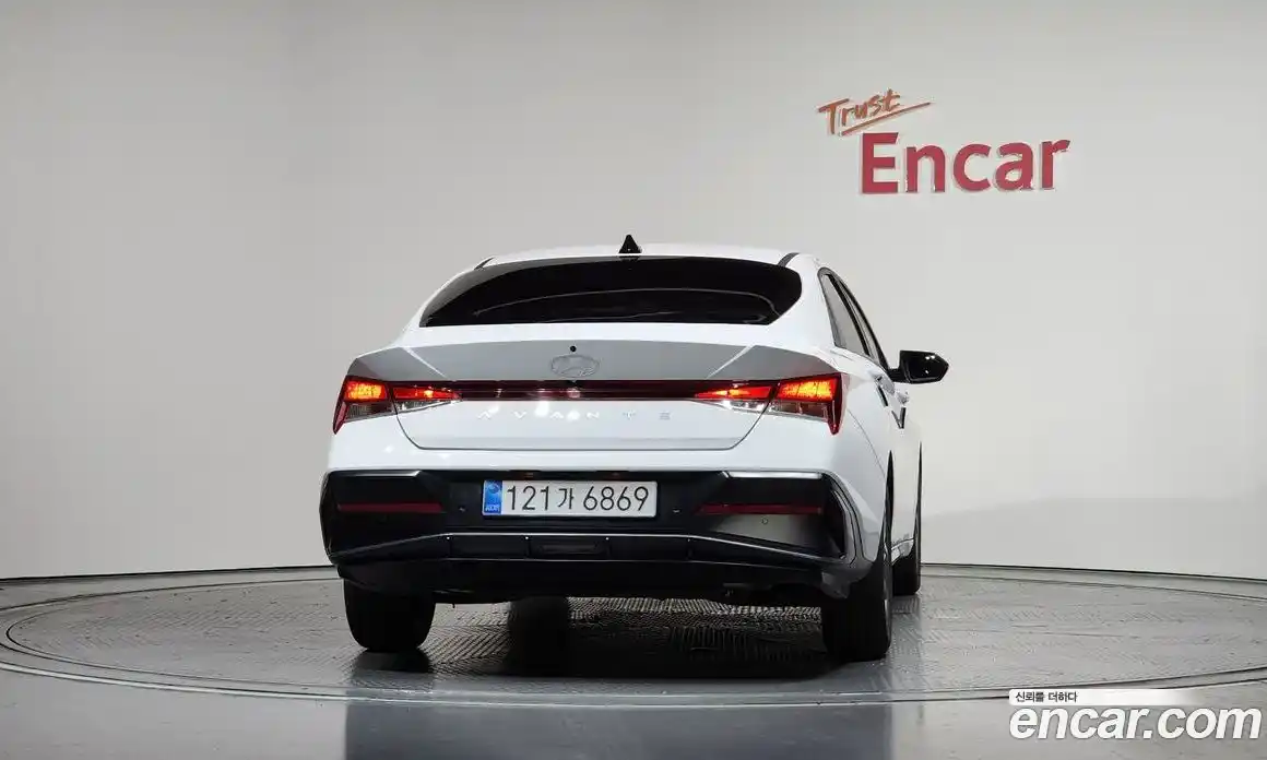 Hyundai Avante 2025 1.6 автомат (гидро), фото 4