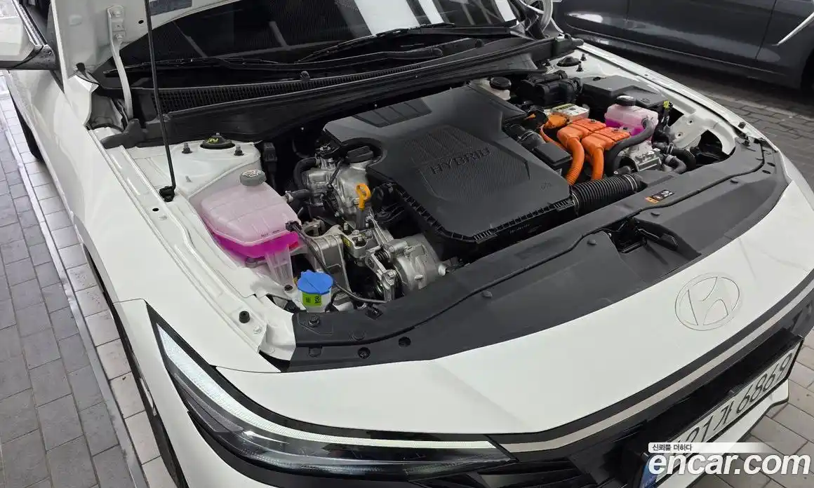 Hyundai Avante 2025 1.6 автомат (гидро), фото 6
