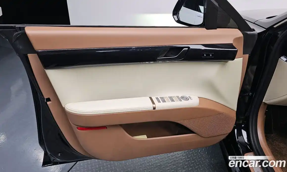 Hyundai Grandeur 2023 2.5 автомат (гидро), фото 13