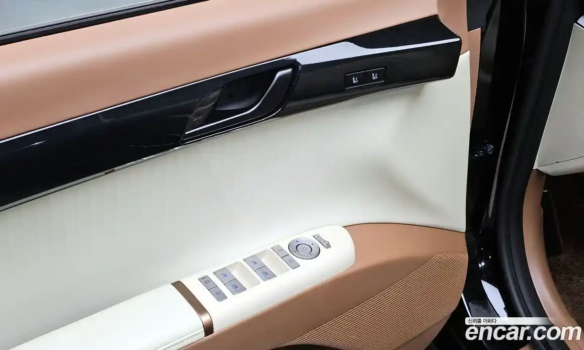 Hyundai Grandeur 2023 2.5 автомат (гидро), фото 22