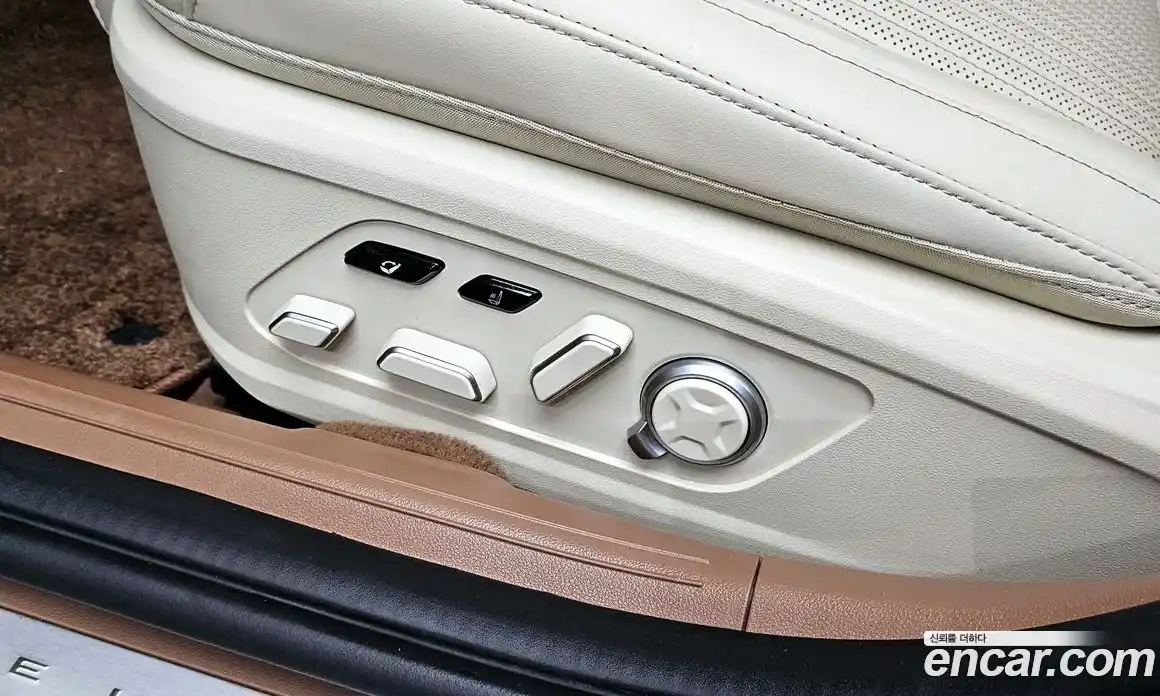 Hyundai Grandeur 2023 2.5 автомат (гидро), фото 23