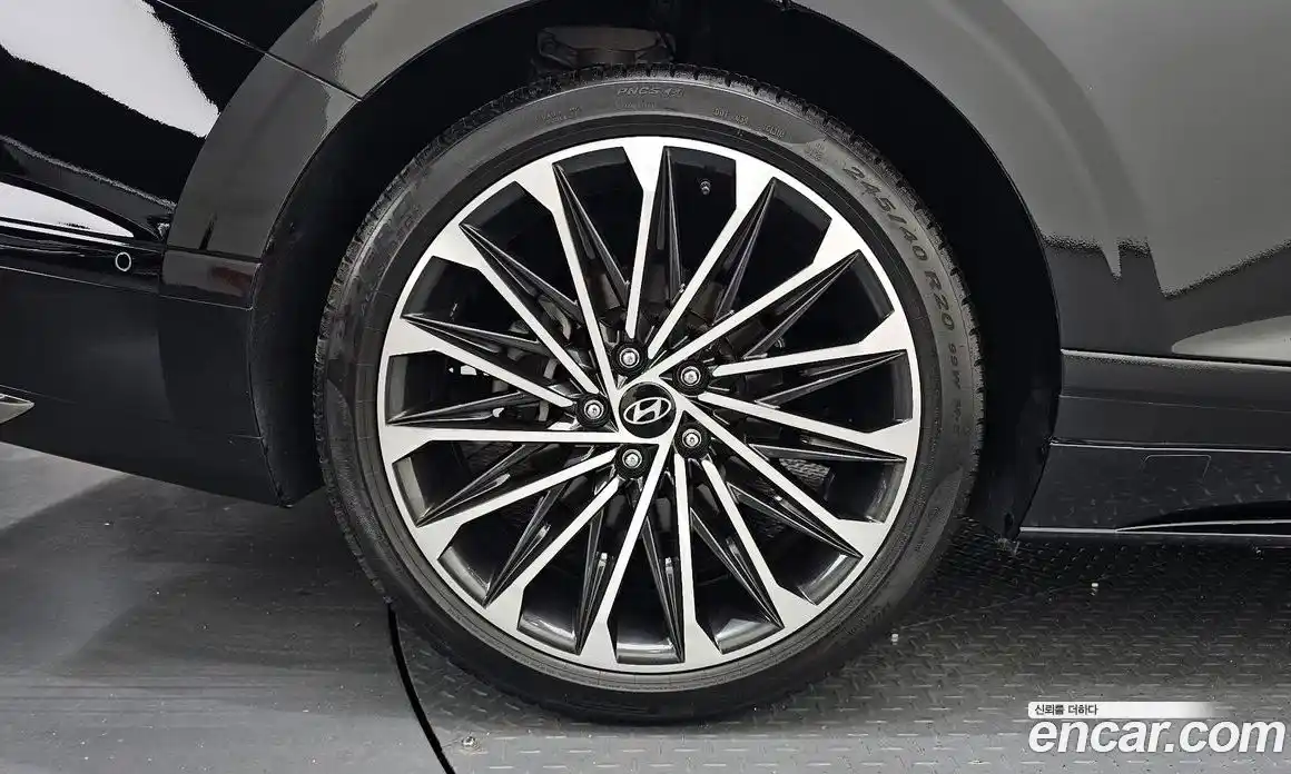 Hyundai Grandeur 2023 2.5 автомат (гидро), фото 4