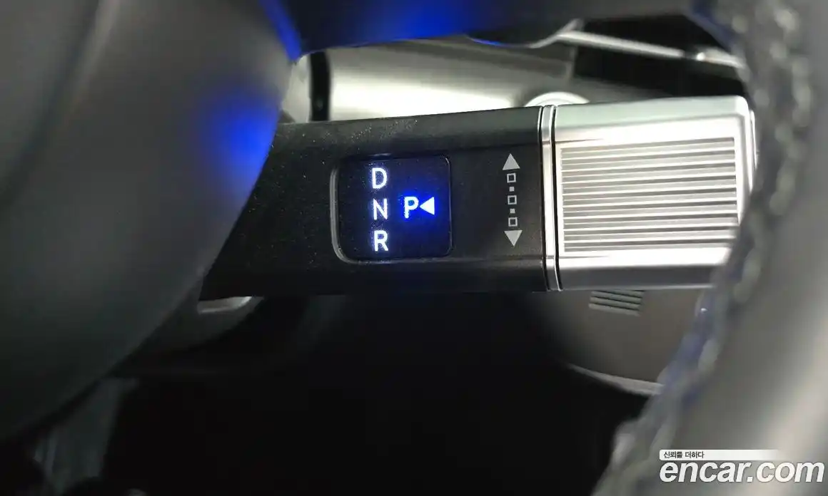 Hyundai Kona 2023 1.6 автомат (гидро), фото 12