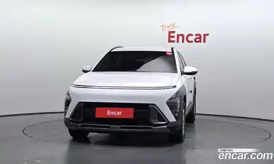 Hyundai Kona 2023 1.6 автомат (гидро), миниатюра 3