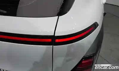 Hyundai Kona 2023 1.6 автомат (гидро), миниатюра 9