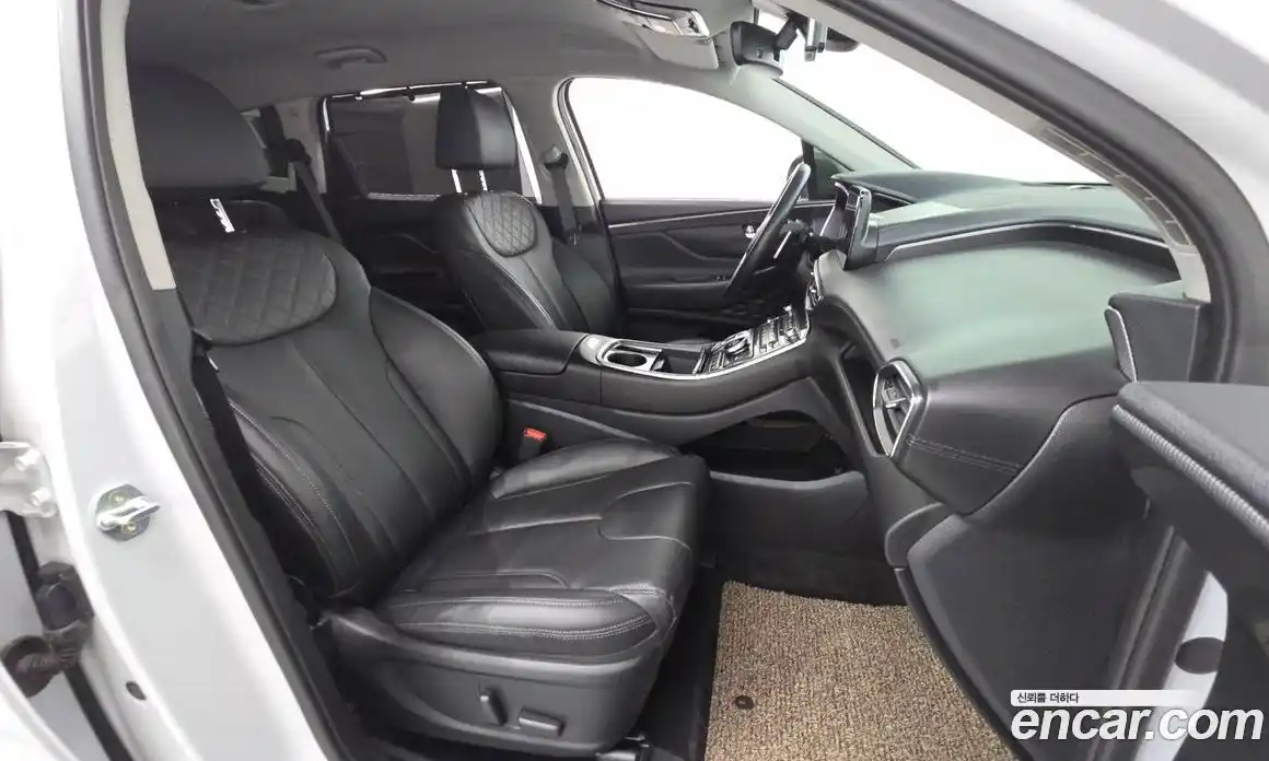 Hyundai Santa Fe 2022 2.2 автомат (гидро), фото 17