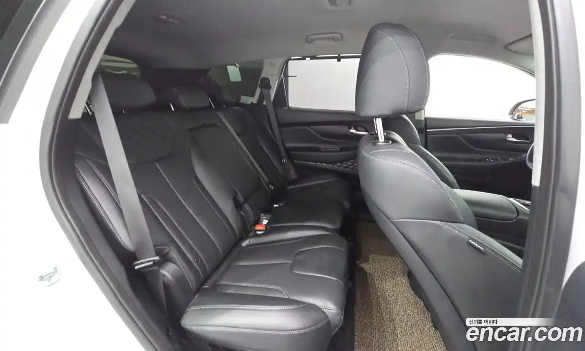 Hyundai Santa Fe 2022 2.2 автомат (гидро), фото 18