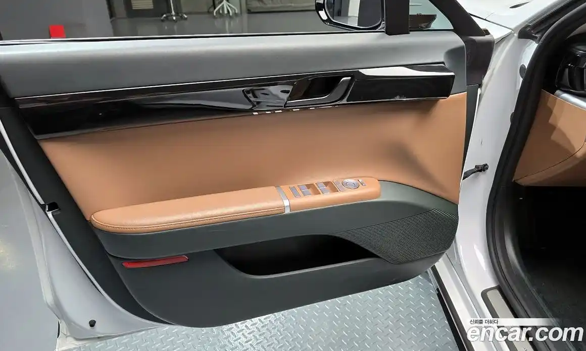Hyundai Grandeur 2023 3.5 автомат (гидро), фото 14