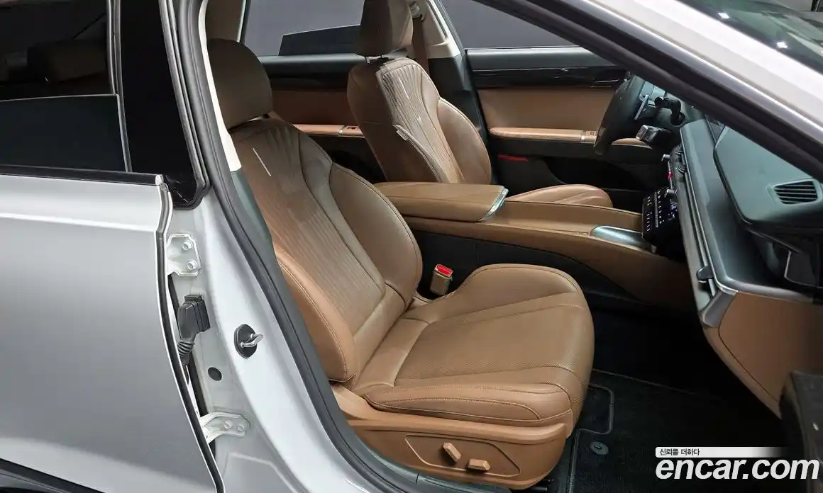 Hyundai Grandeur 2023 3.5 автомат (гидро), фото 18
