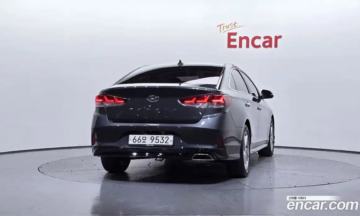 Hyundai Sonata 2017 2.0 автомат (гидро), фото 4