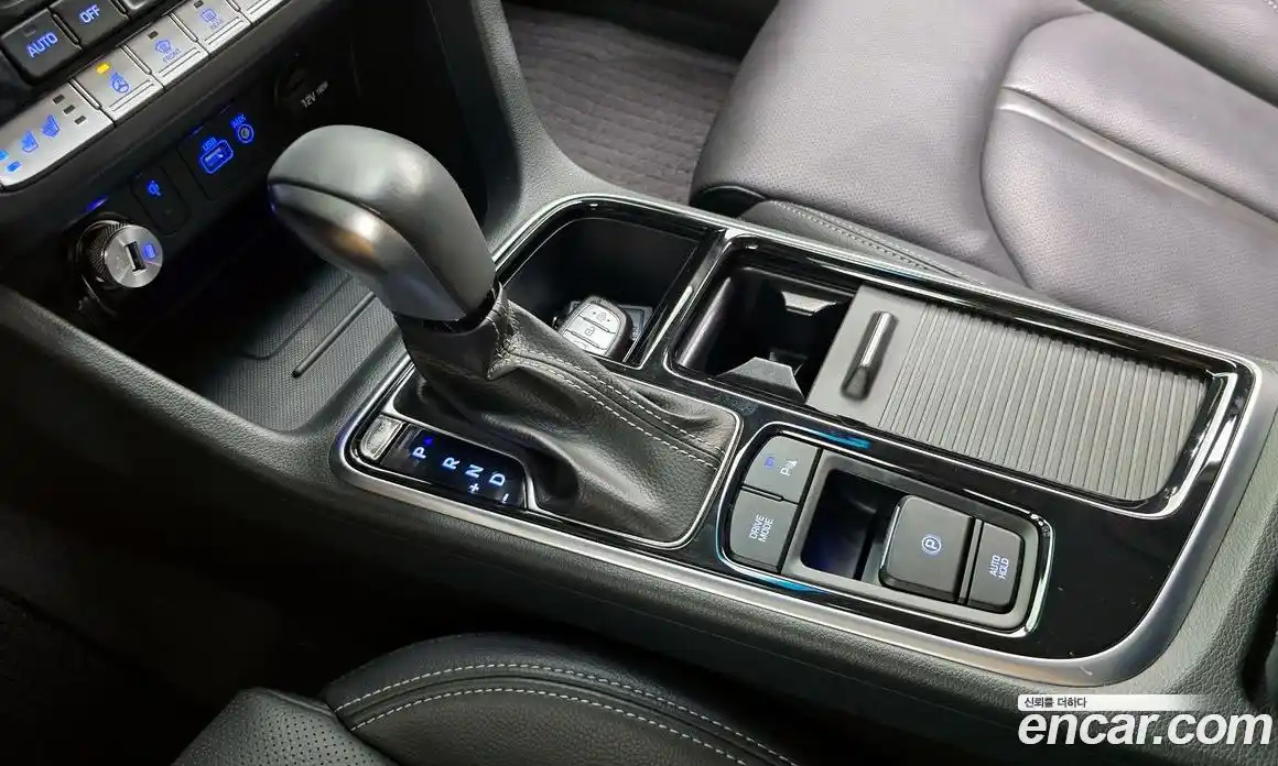 Hyundai Sonata 2017 2.0 автомат (гидро), фото 9