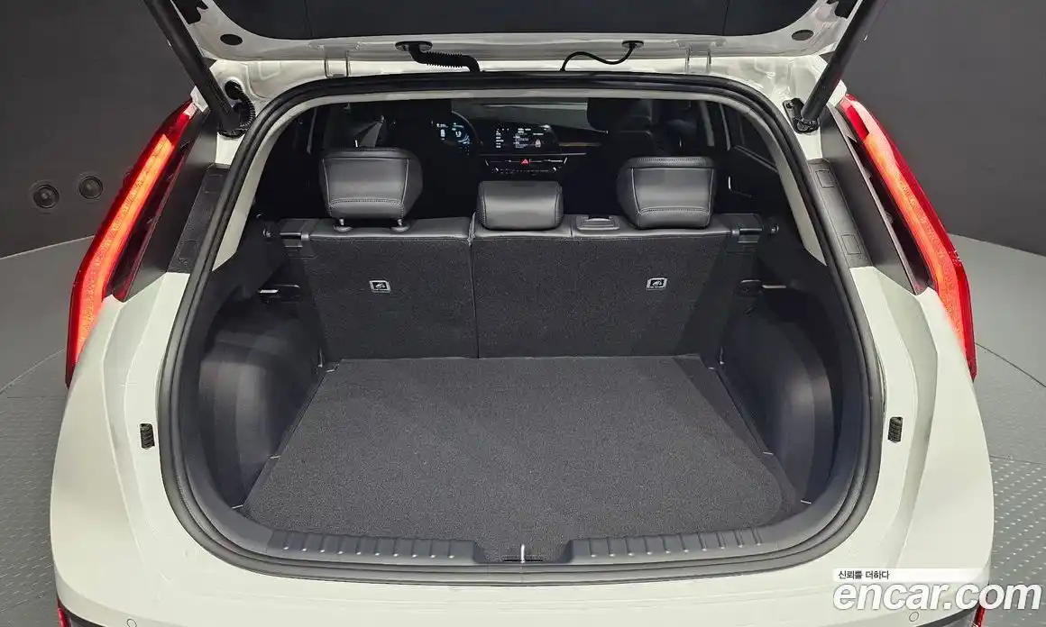 Kia Niro 2026 1.6 автомат (гидро), фото 27
