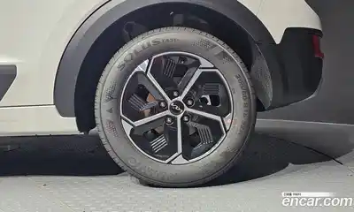 Kia Niro 2026 1.6 автомат (гидро), миниатюра 7