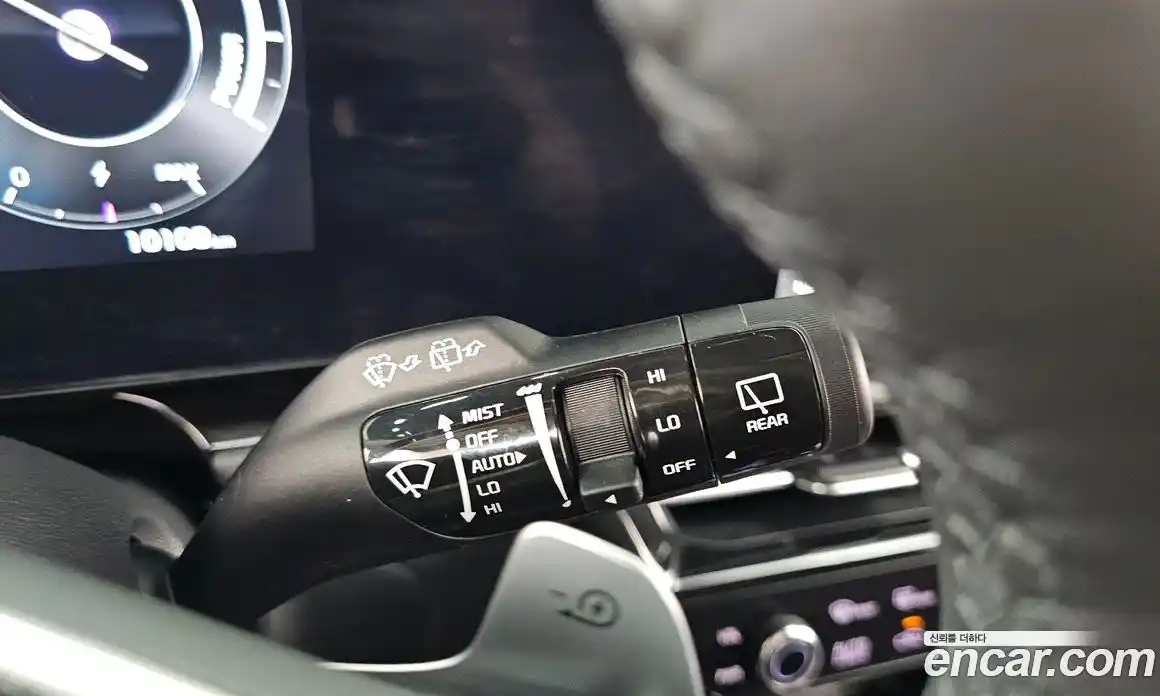 Kia Niro 2023 0.2 автомат (гидро), фото 24