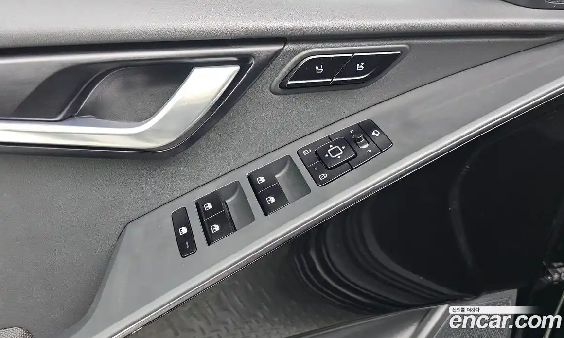 Kia Niro 2023 0.2 автомат (гидро), фото 26
