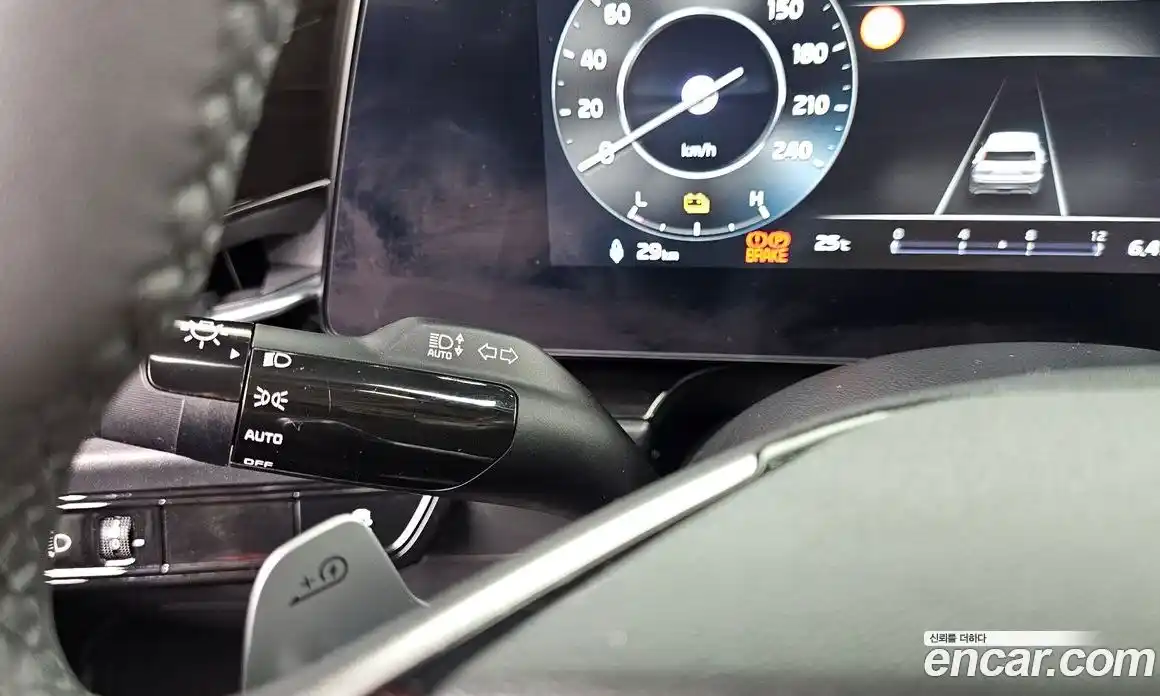 Kia Niro 2023 0.2 автомат (гидро), фото 28